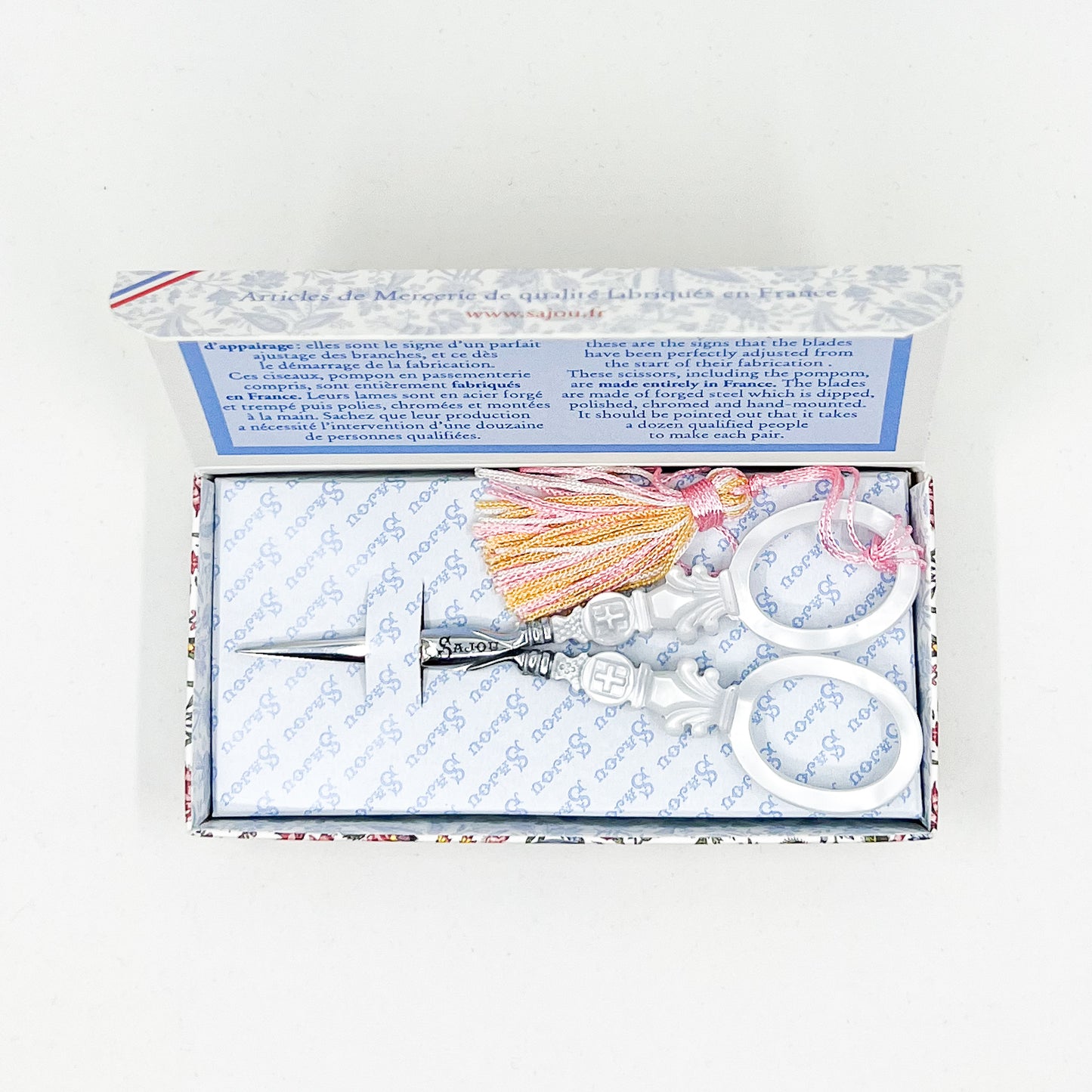 Sajou Mother of Pearl Style Cross (pink + yellow tassel) Scissors