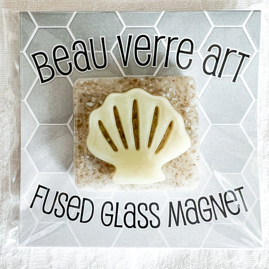 Scallop Shell Fused Glass Needle Minder